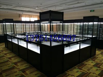 服裝鞋子包包展架展示柜特賣會柜臺貨架學校活動展板展位展架展墻出租銷售